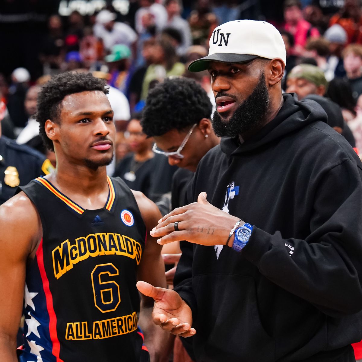 LeBron James warned retirement plans in danger due to son Bronny's  emergence - Irish Mirror Online