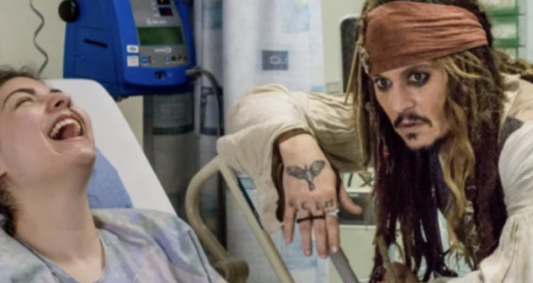 Whether you like him or not, no celebrity treats his or her fans better than Johnny Depp - BlogNews