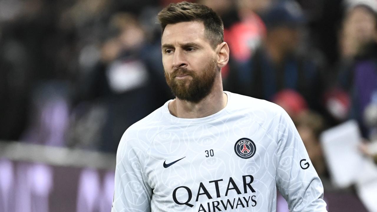 Secret Contract? French Outlet Gives Latest on Messi Staying at PSG