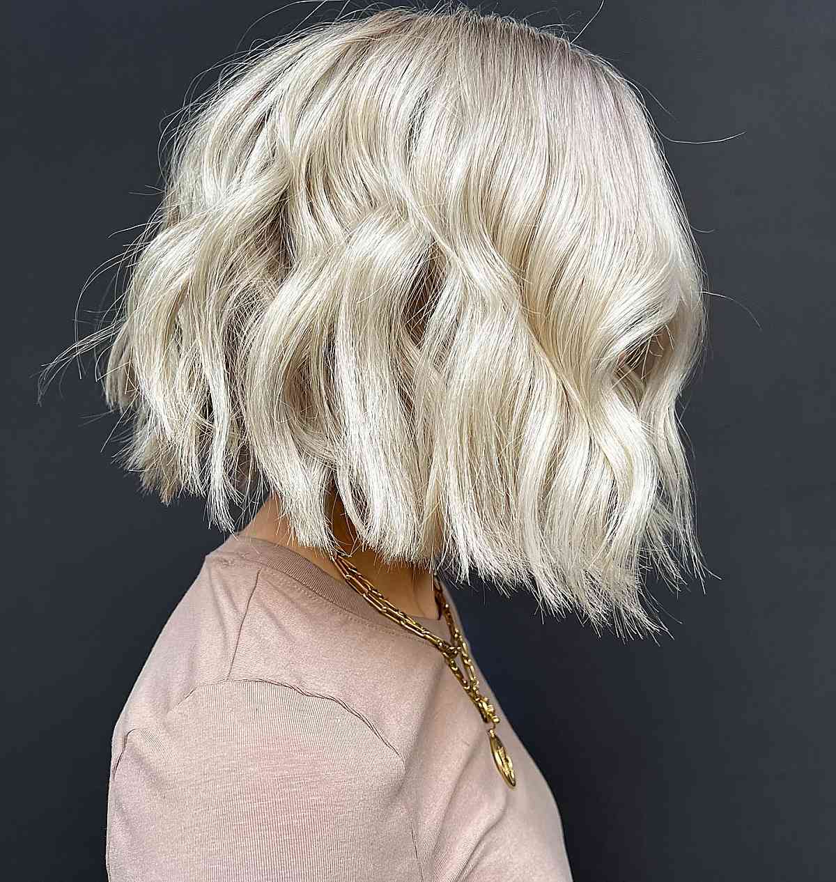 Amazing platinum blonde blunt cut bob