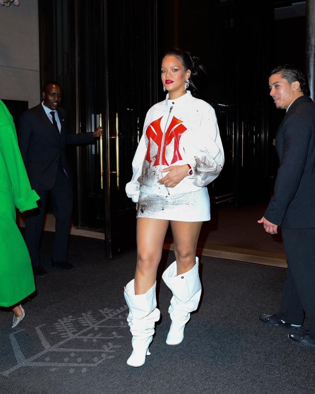 Rihanna Night Out Style - New York 05/04/2023 • CelebMafia