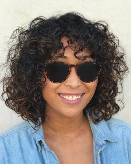 Stylish Medium-Short Haircut for Curly Hair