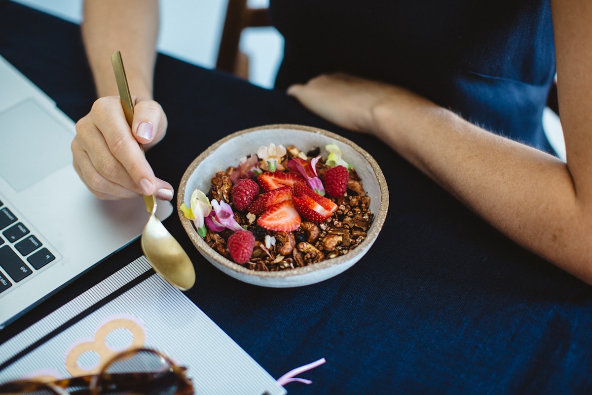 How to Improve Digestion Naturally: 8 Foods and Habits That Work